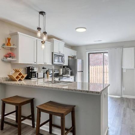 Appartement Stylish Haven New Walk To The Ocean Smart Tvs Wifi à Myrtle Beach Extérieur photo