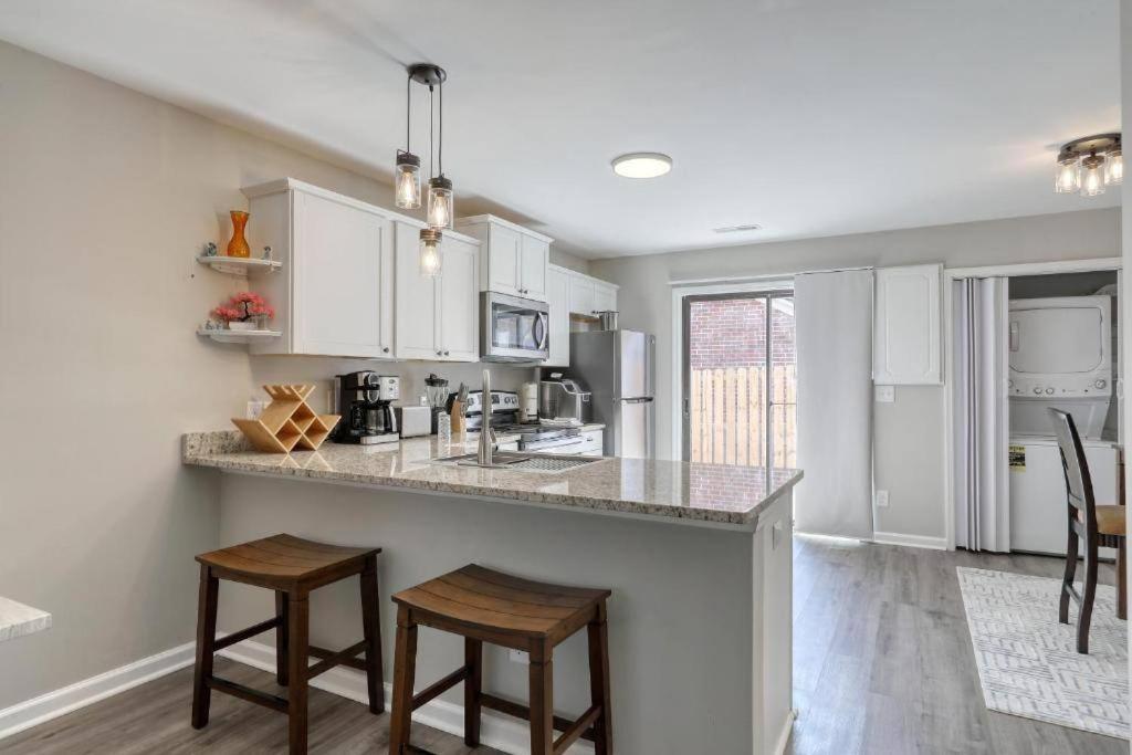 Appartement Stylish Haven New Walk To The Ocean Smart Tvs Wifi à Myrtle Beach Extérieur photo