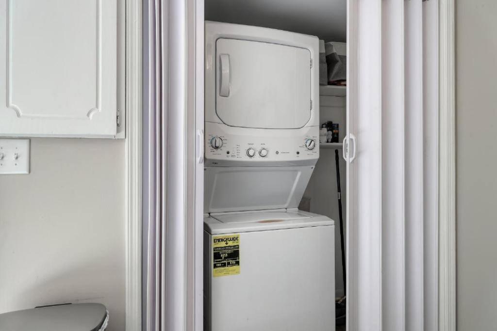Appartement Stylish Haven New Walk To The Ocean Smart Tvs Wifi à Myrtle Beach Extérieur photo